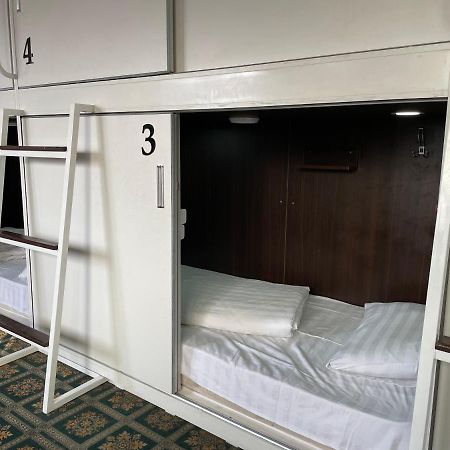 Capsule Hotel Technocave Bishkek Exteriör bild