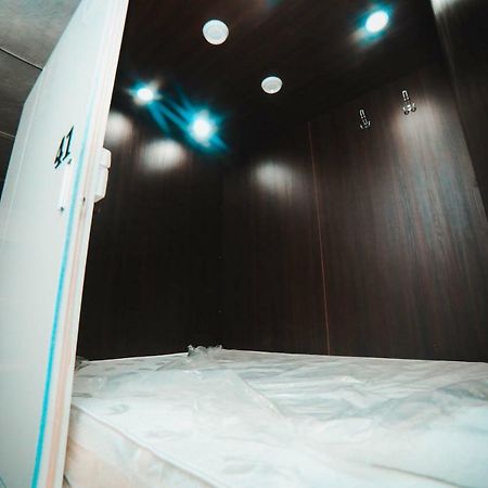 Capsule Hotel Technocave Bishkek Exteriör bild