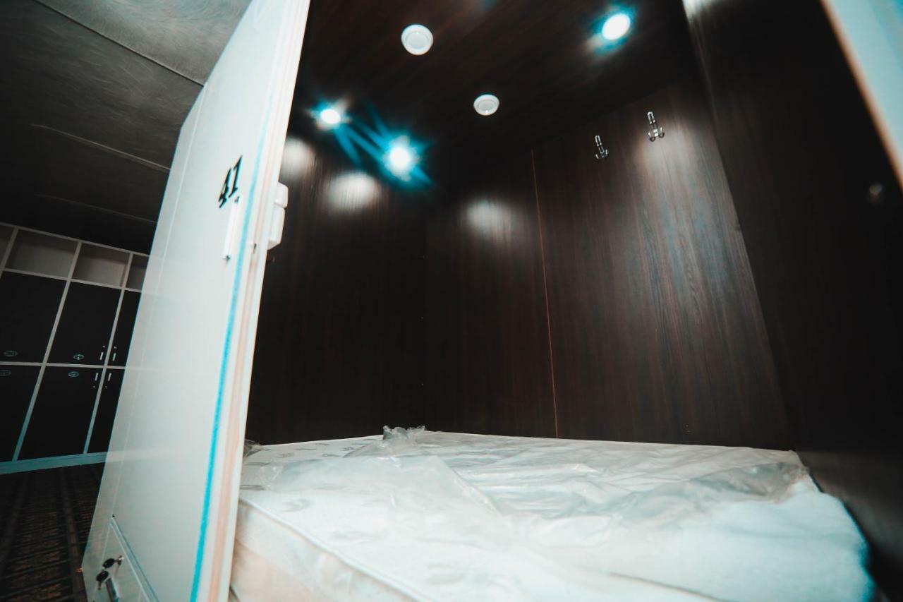 Capsule Hotel Technocave Bishkek Exteriör bild